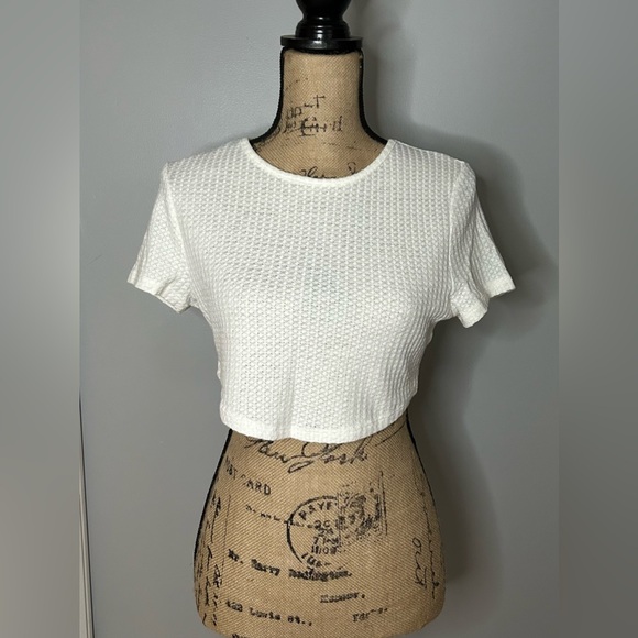 Shein crop top - Picture 1 of 2